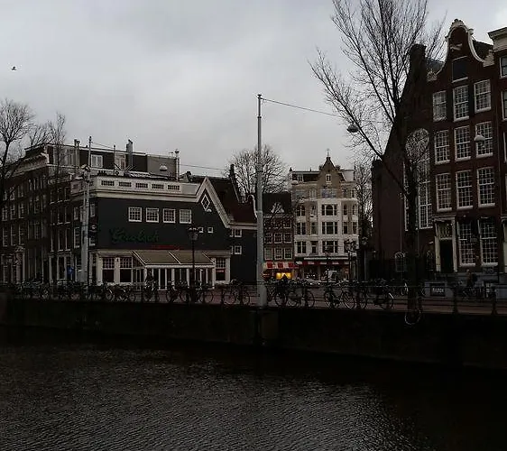 Flower Market Hotel 2*