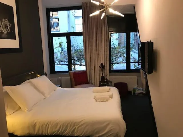 Flower Market Hotel 2*