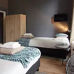 Flower Market Hotel 2*