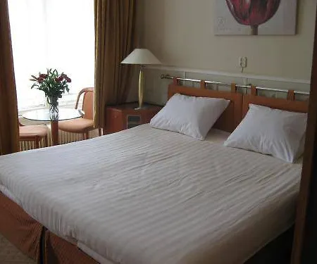 Flower Market Otel 2*