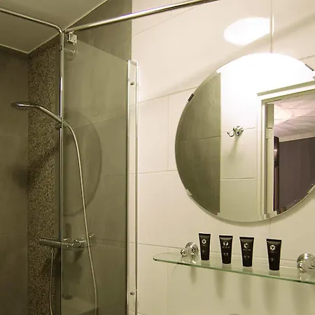 Hotel Flower Market 2*